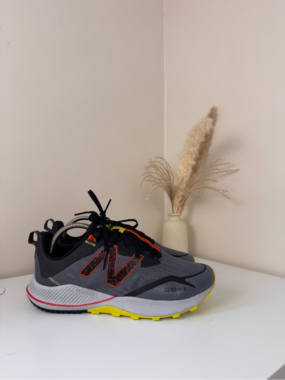 New Balance DynaSoft Nitrel v4 Trail Shoes Gray Orange US 10.5